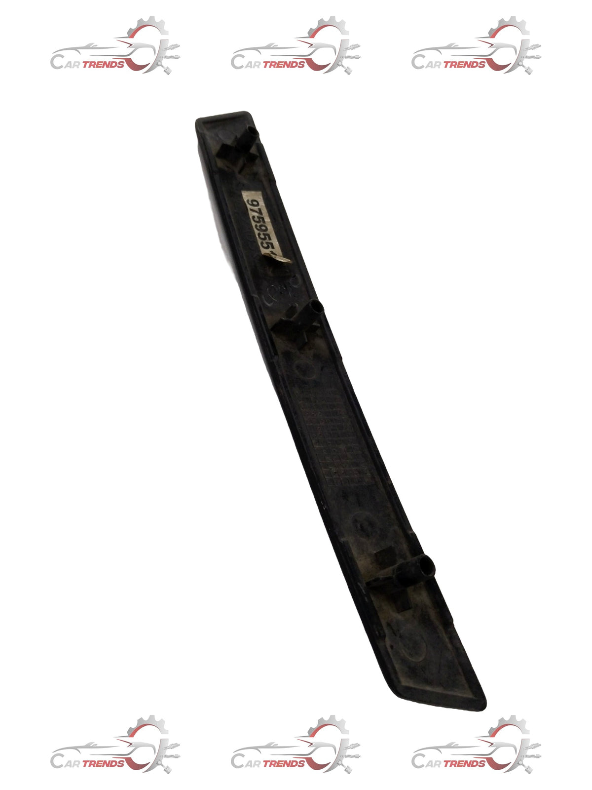 CarTrends exhaust valve for Chevrolet Beat, Sail, Cruze, and Aveo models, shown in a close-up image of the valve part.