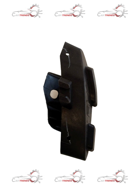Hyundai I20 Active right rear bumper bracket, part number 86656C7000, showing the black metal mounting component.