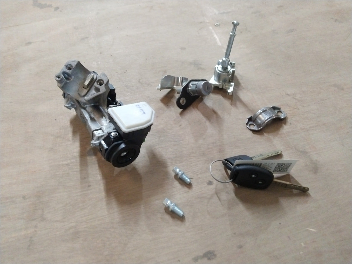 CarTrends SET KEY CYLINDER SERVICE | HONDA | #06350TG2U12 06350TG2U12 - Left view