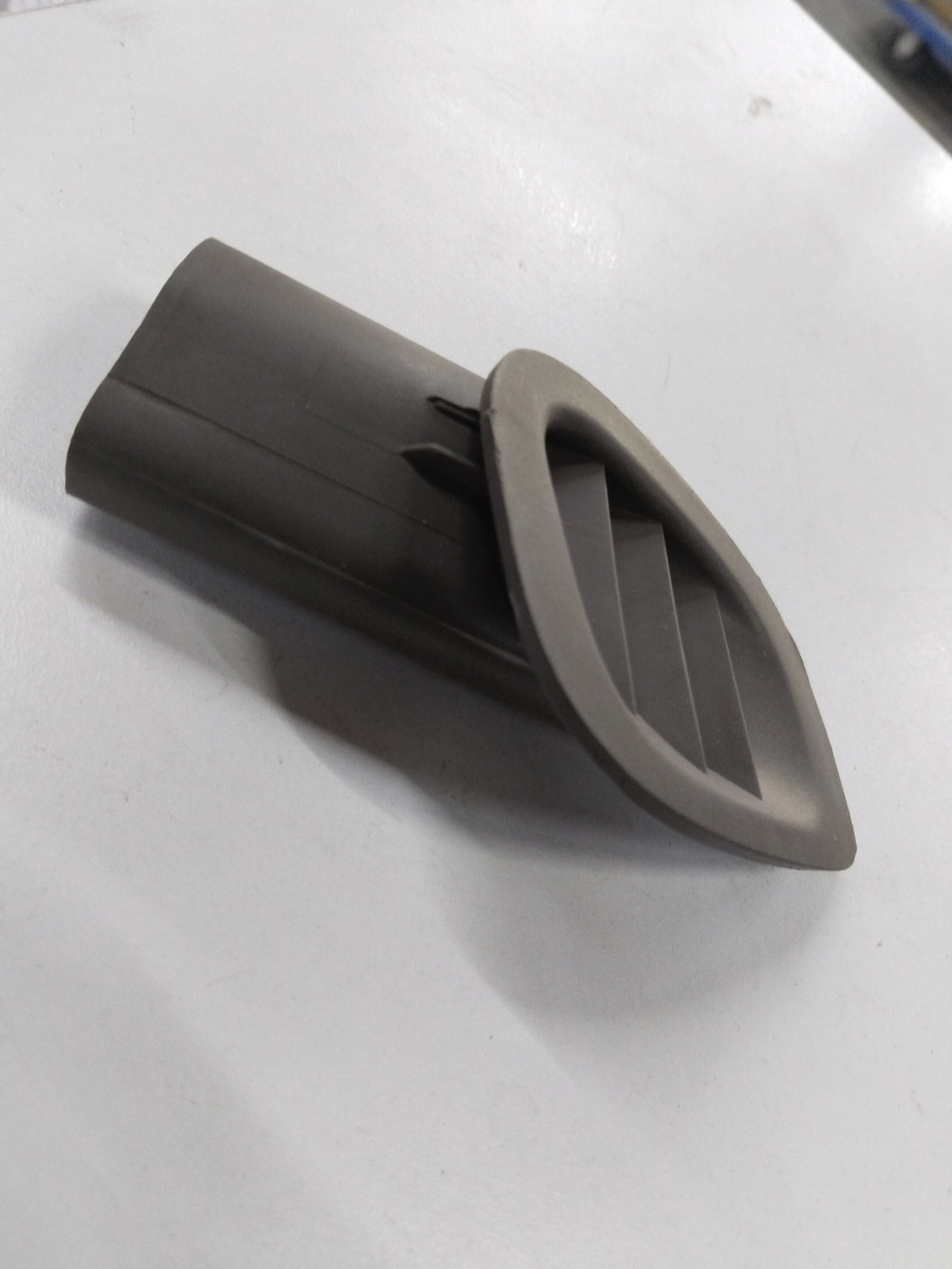 LH front bumper bracket for Chevrolet Beat, Sail, Cruze, and Aveo by CarTrends, shown in the image.