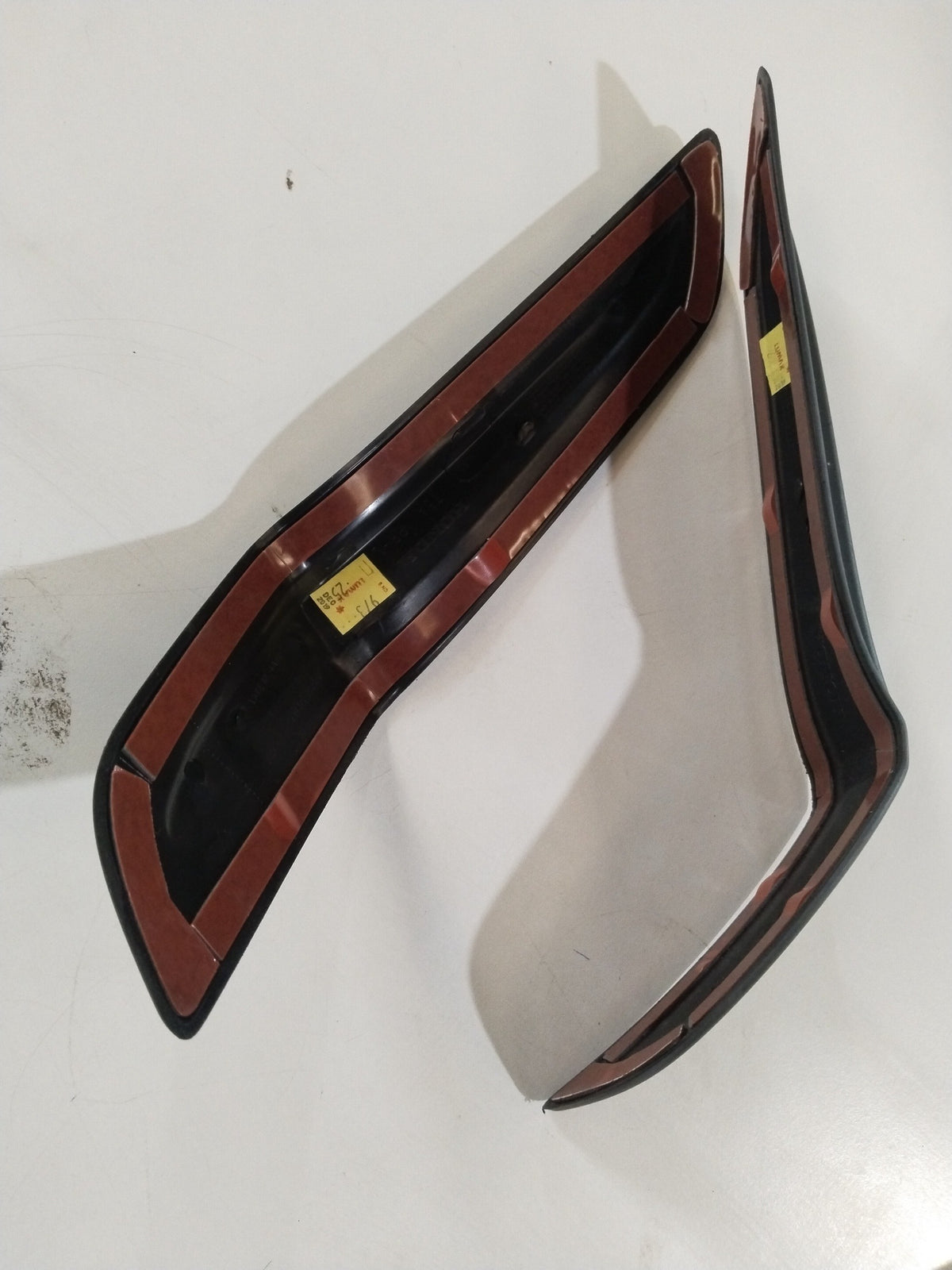 CarTrends KIT CORNER MOLDING | JAZZ | REAR | #08P03T5A701D 08P03T5A701D - Left view