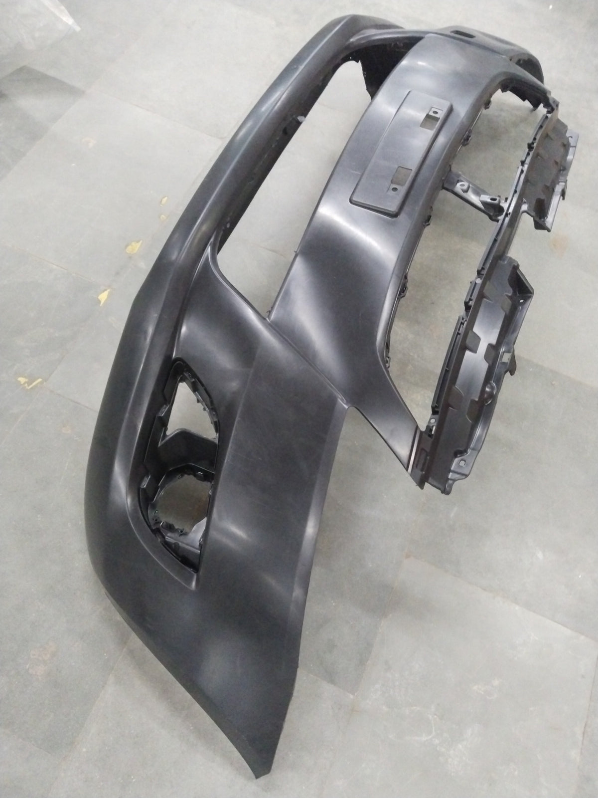 MARUTI SUZUKI BUMPER FRONT 71711M74L005PK 71711M74L005PK - Left view