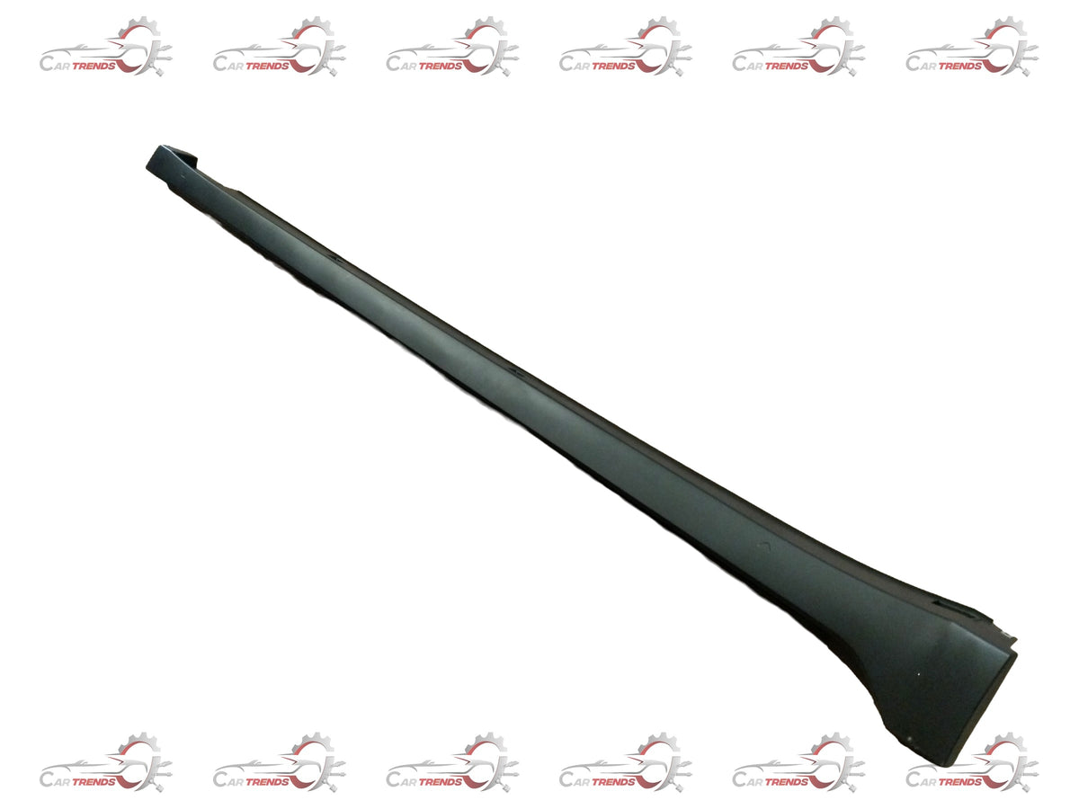 CarTrends TRIM VENTO #6JM853856A9B9 interior dashboard with vents and trim details, close-up view showing material and finish