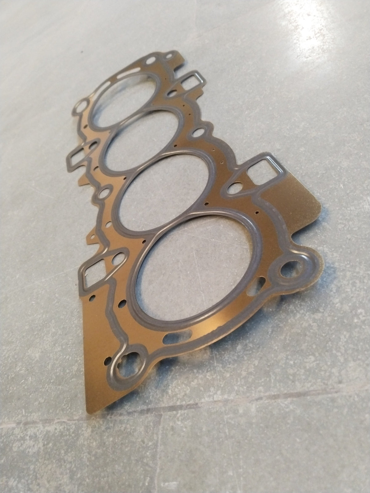 FORD CYLINDER HEAD GASKET | FORD ECOSPORT/FIGO | #BE8Z6051A BE8Z6051A - Left view