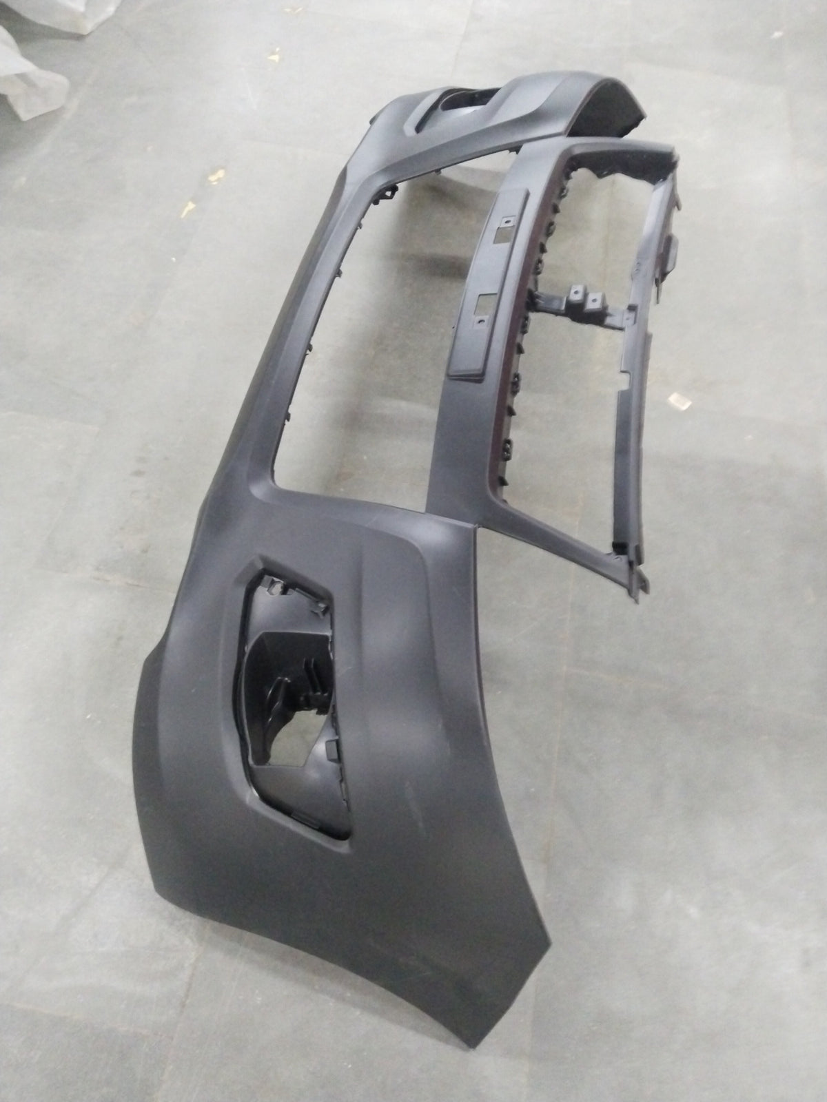 Maruti Suzuki front bumper for WagonR 2nd Gen, A-Star, Zen Estilo, petrol and CNG models, showing the bumper assembly.