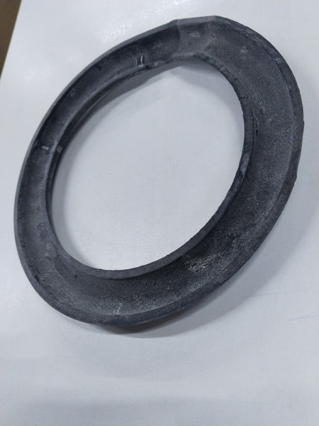 CarTrends insulation spring for Chevrolet Optra front lower suspension, spare part image showing the metal coil component.