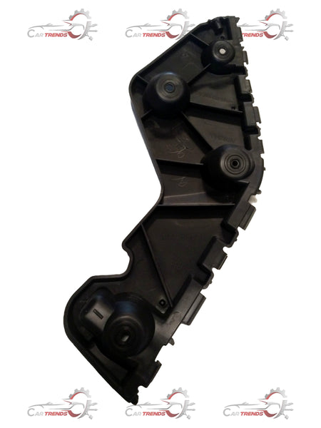 Nissan Duster or Nissan Terrano right-hand bracket bumper in metal with mounting points, designed for Renault Duster/Nissan Terrano.