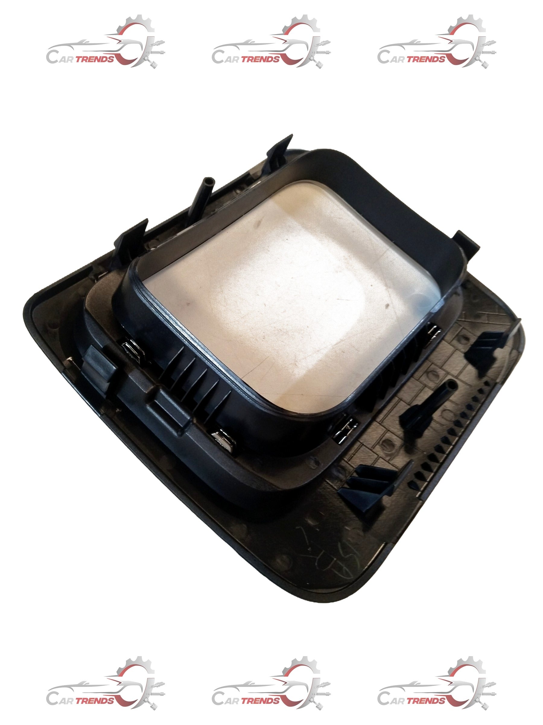 CarTrends BEZEL ASSEMBLY FOG LAMP | SCORPIO/BOLERO/THAR/XUV700 | RH | #2302AU300010N 2302AU300010N - Left view