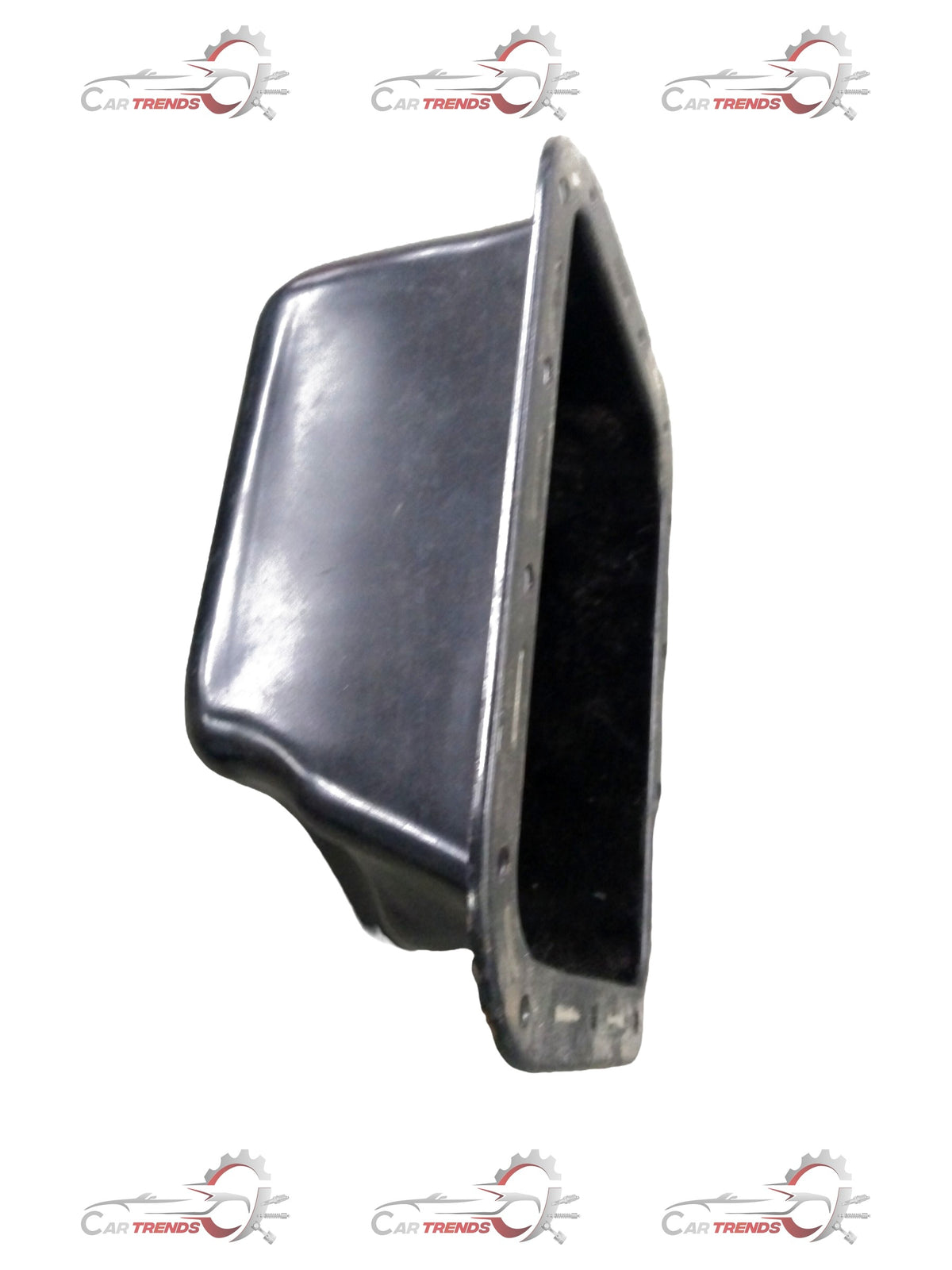General Motors Pan Oil container for Chevrolet Enjoy vehicle, showing the oil bottle with label and cap in a clear image.