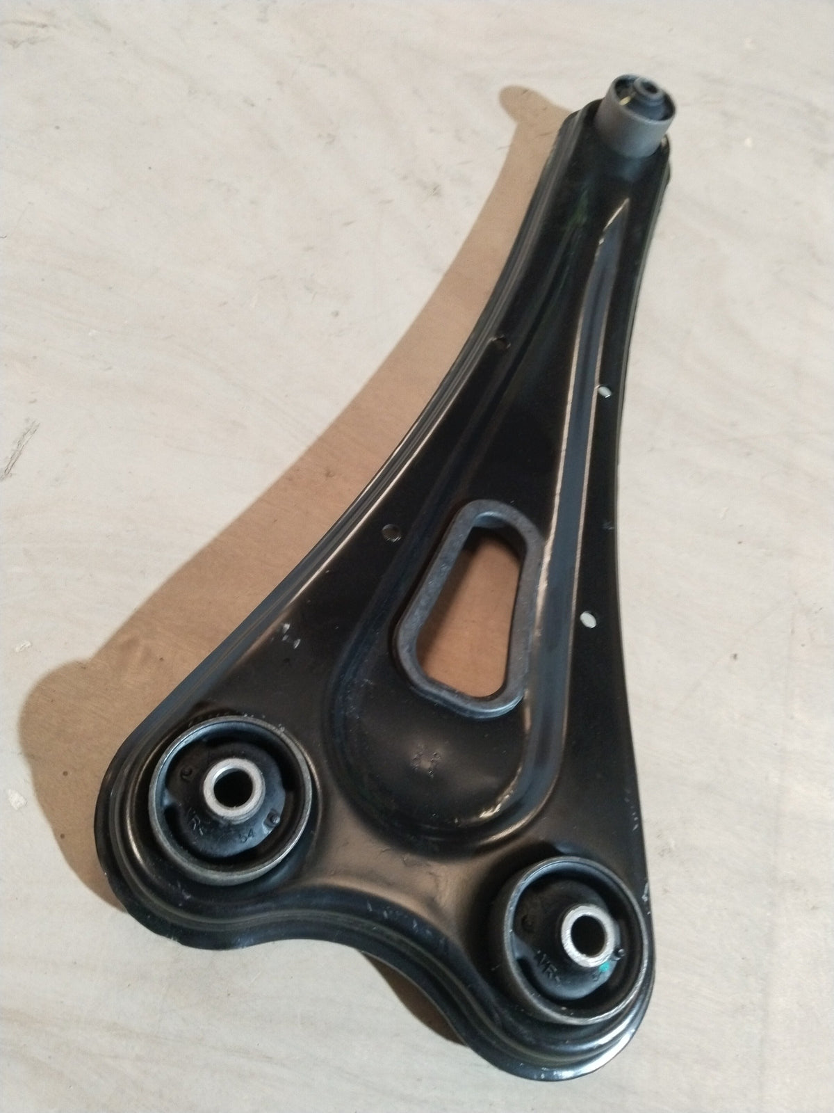 CarTrends ABS sensor for Alto 800 (2012+), petrol and CNG models, shown in a close-up image of the automotive part.