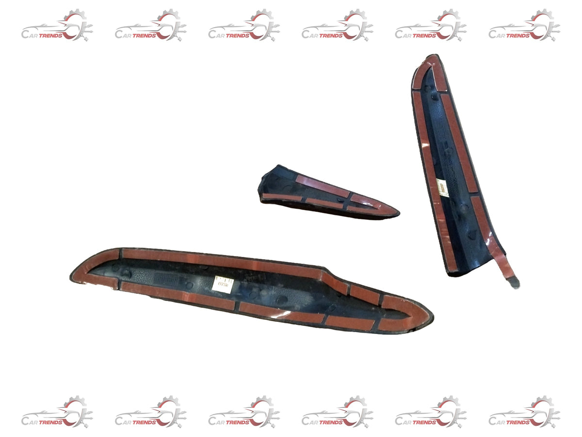 CarTrends KIT BUMPER PROTECTOR | CR-V | REAR | #08P03TE7700B 08P03TE7700B - Left view