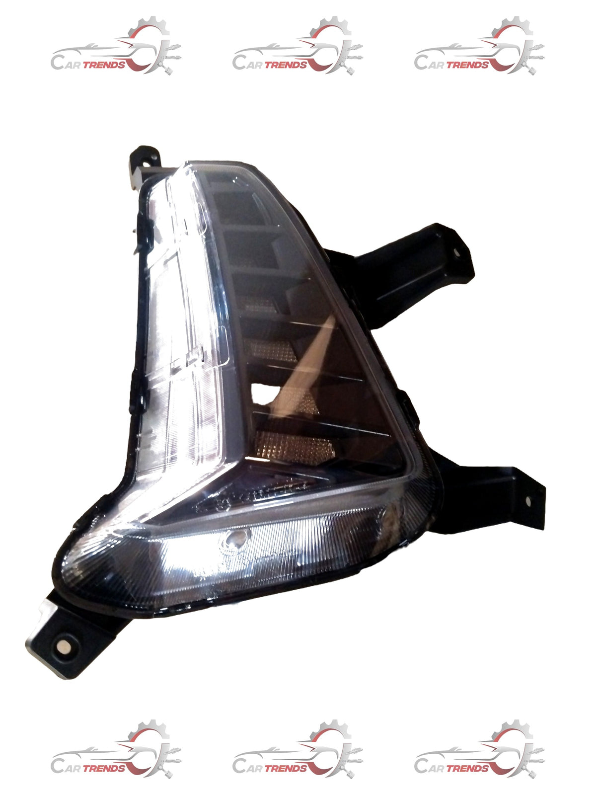 Hyundai Tucson fog lamp bracket, durable black plastic mounting part for front fog lights, compatible with Hyundai Tucson models.