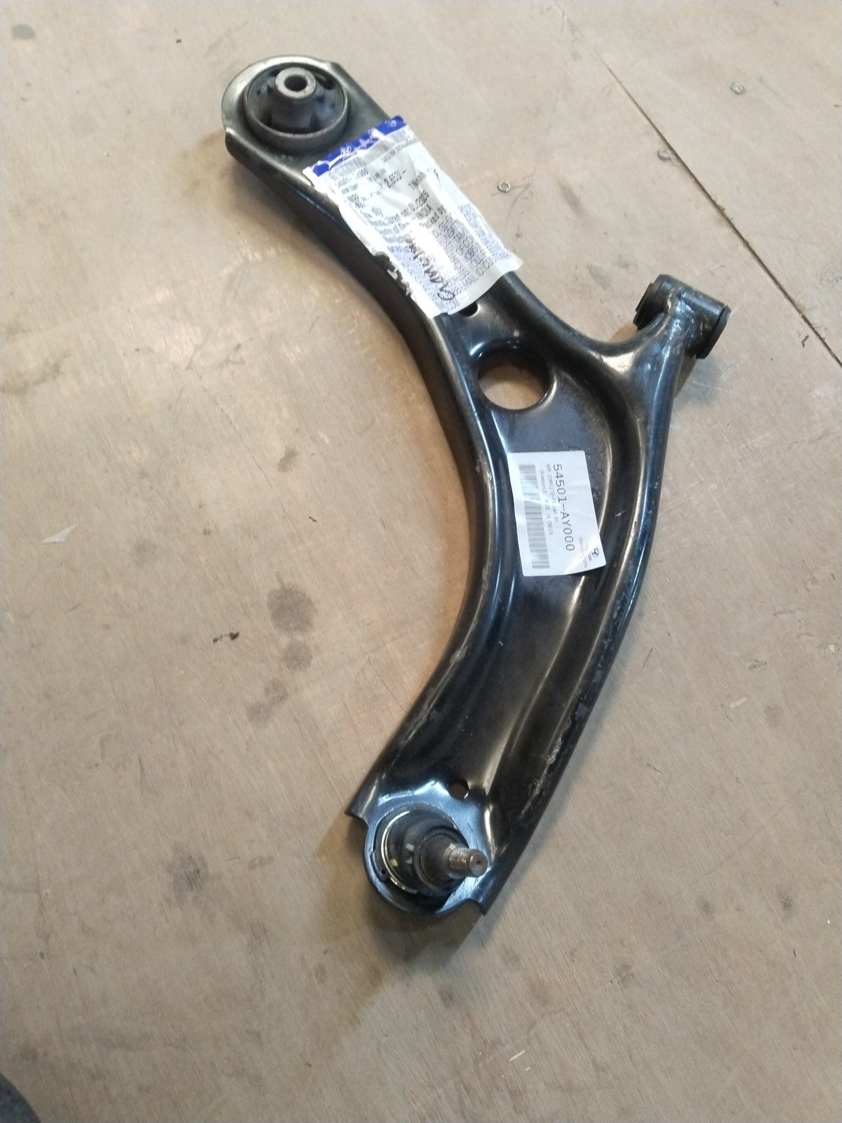 CarTrends Suspension Arm | Right Side | Creta Alcazar | All Variants | #54501AY000 54501AY000 - Right view