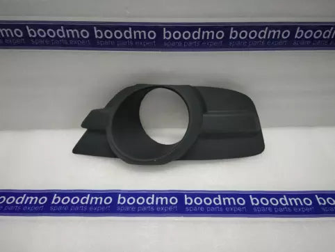 FRONT FOG LAMP ADAPTOR RH