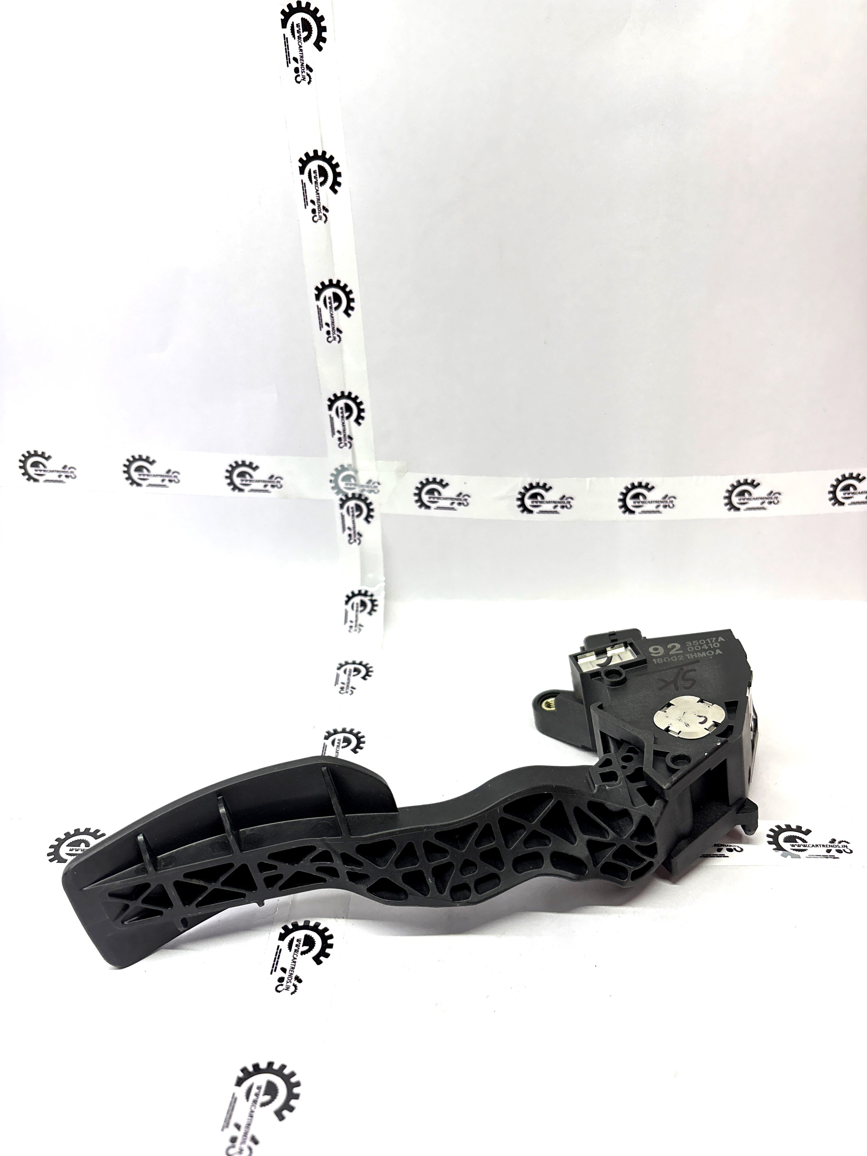 NISSAN Accelerator Lever | Nissan | 180021HM0A 180021HM0A - Front view