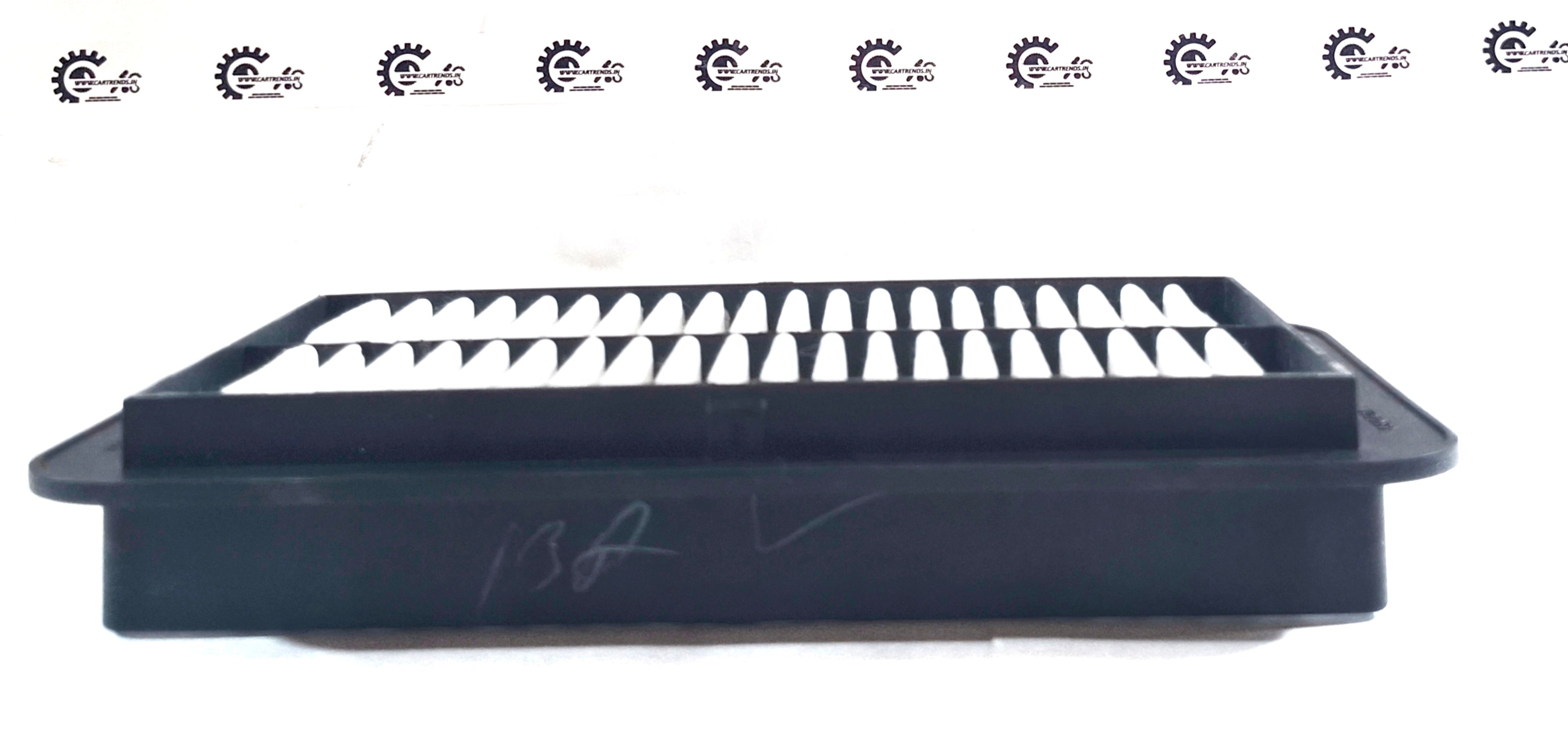 CarTrends Ritz 13780M83K00 air filter for petrol engines, showing the back view of the spare part.