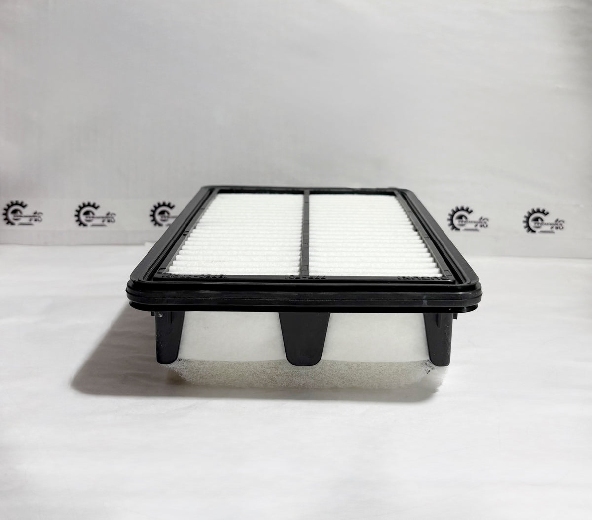 Maruti Suzuki Element Air Cleaner filter for Super Carry truck, showing the right side of the air filter component.