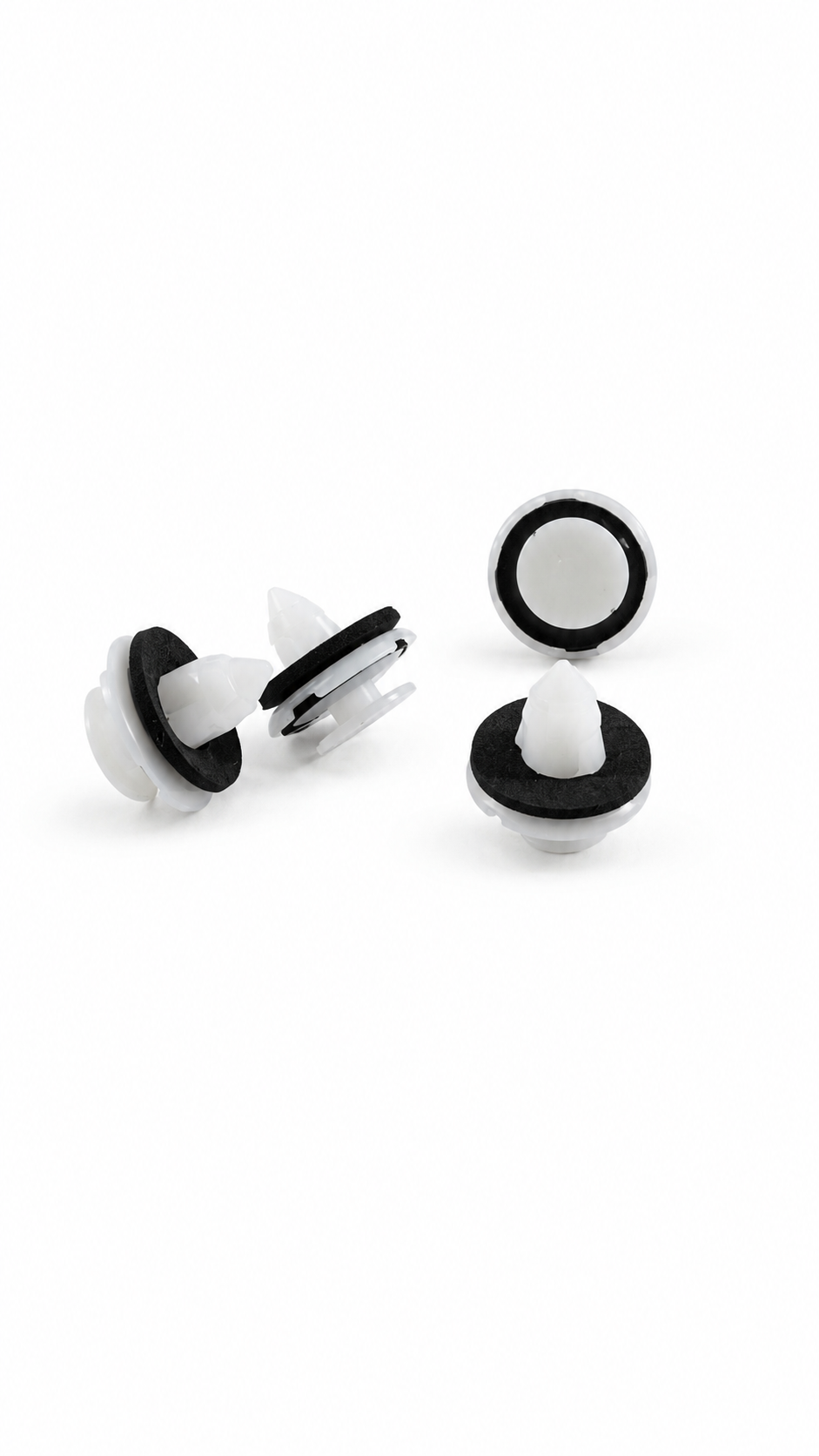 Honda clip T/gate garnish 91513SJK003 shown on the left side, designed for secure attachment and a clean finish.