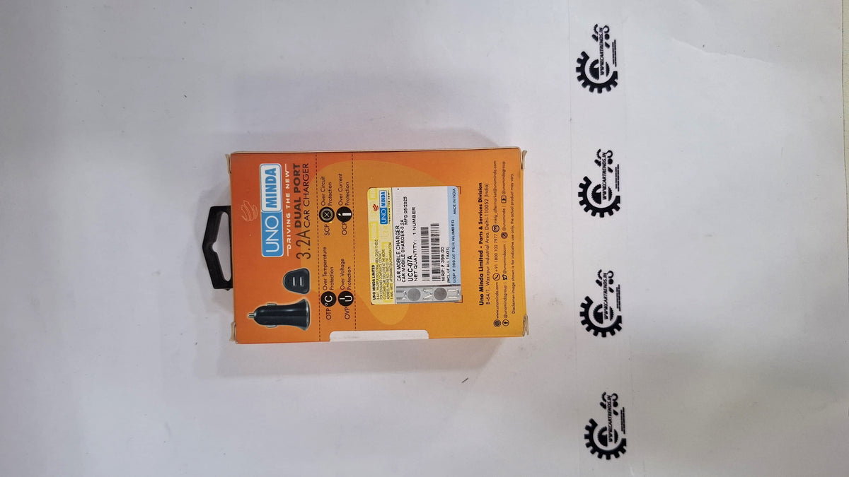 Car Mobile Charger UCC-07A - Left view