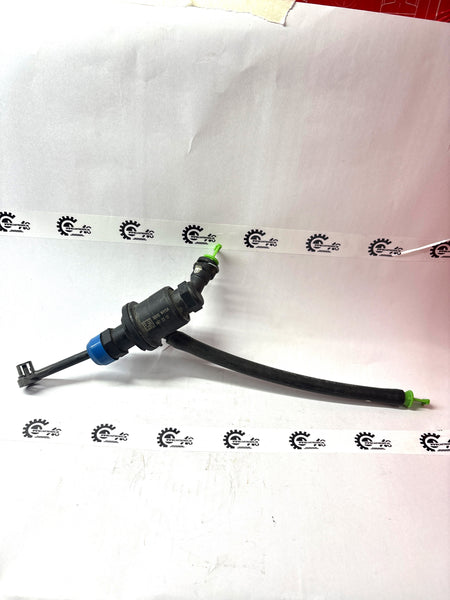 CarTrends CLUTCH MASTER CYLINDER PULSE  306101HY0A 306101HY0A - Back view