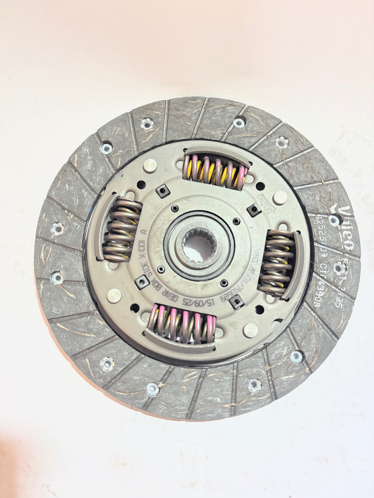 CarTrends DISCCLUTCH(SWIFT PETROL) 22400M75J01 22400M75J01 - Back view