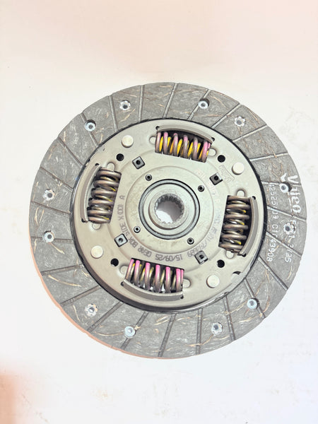CarTrends DISCCLUTCH(SWIFT PETROL) 22400M75J01 22400M75J01 - Back view
