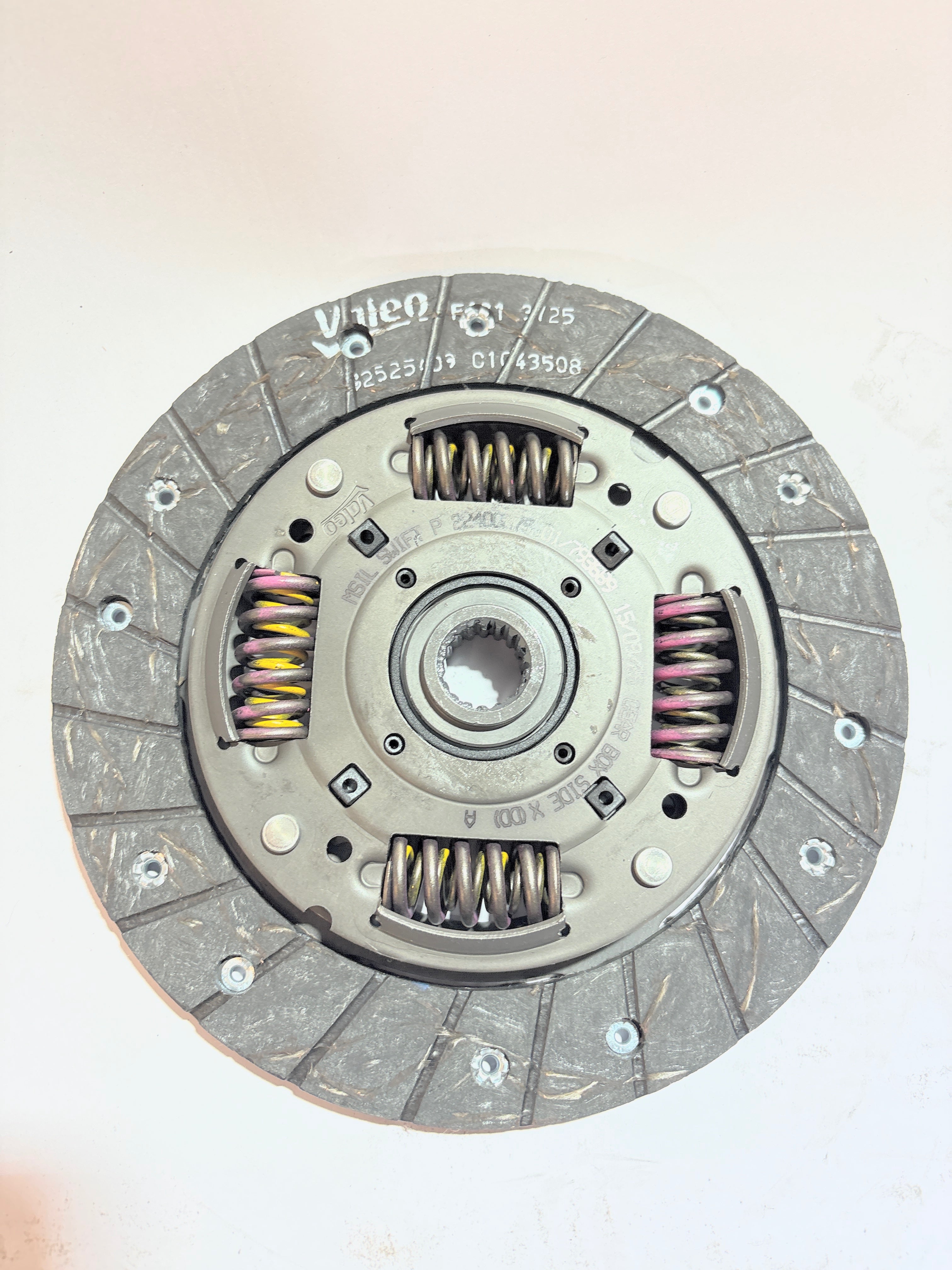 CarTrends DISCCLUTCH(SWIFT PETROL) 22400M75J01 22400M75J01 - Front view