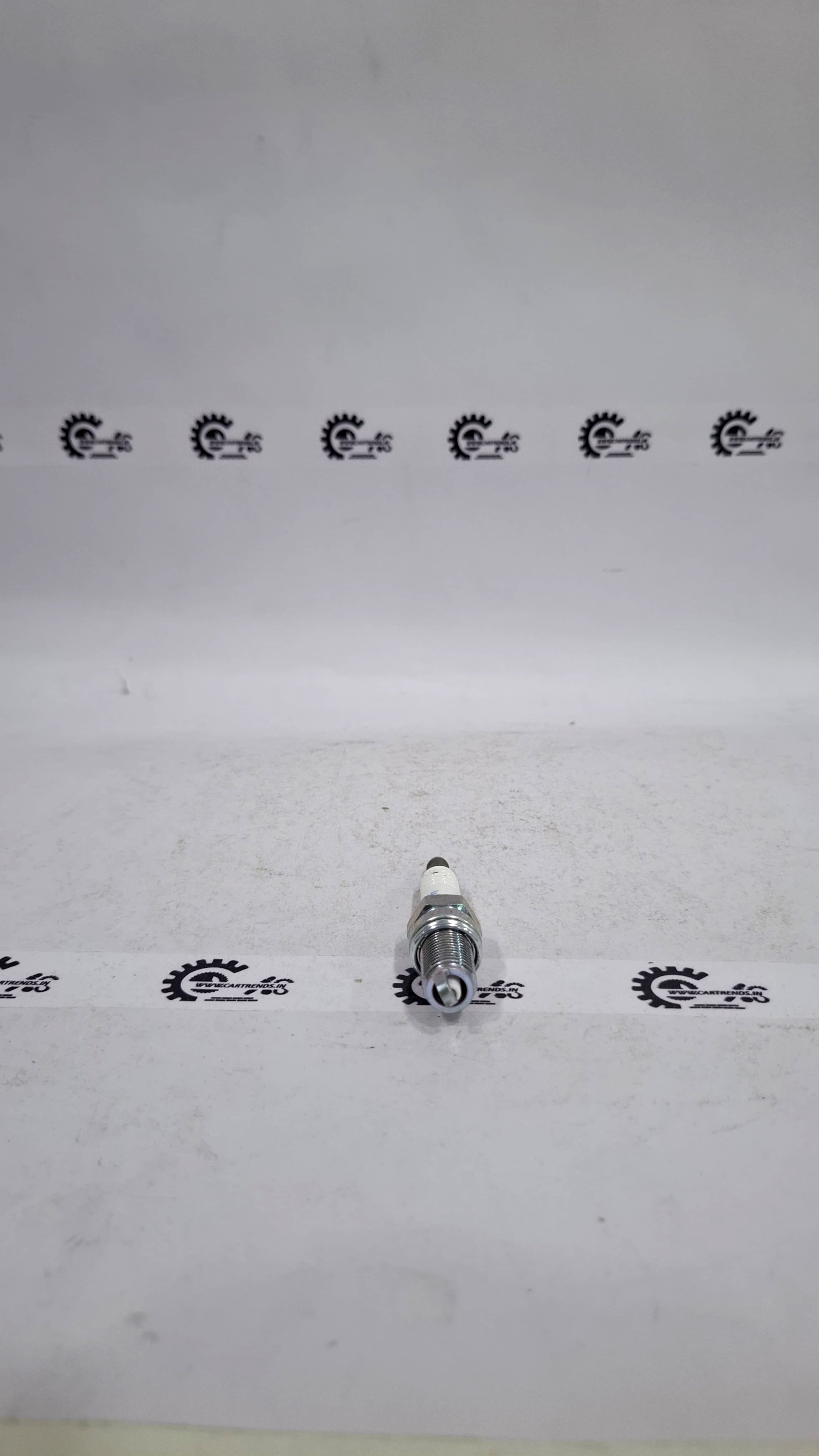 CarTrends Spark Plug Beat Petrol          DCPR7E DCPR7E - Front view