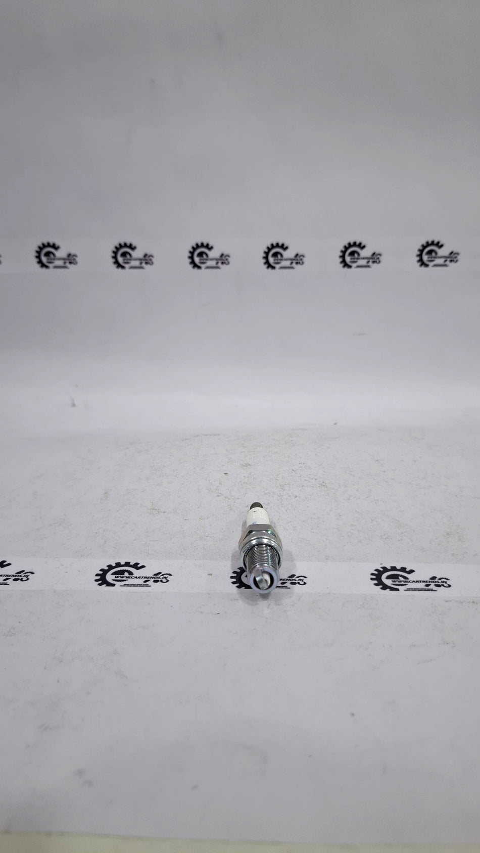 CarTrends Spark Plug Beat Petrol          DCPR7E DCPR7E - Front view