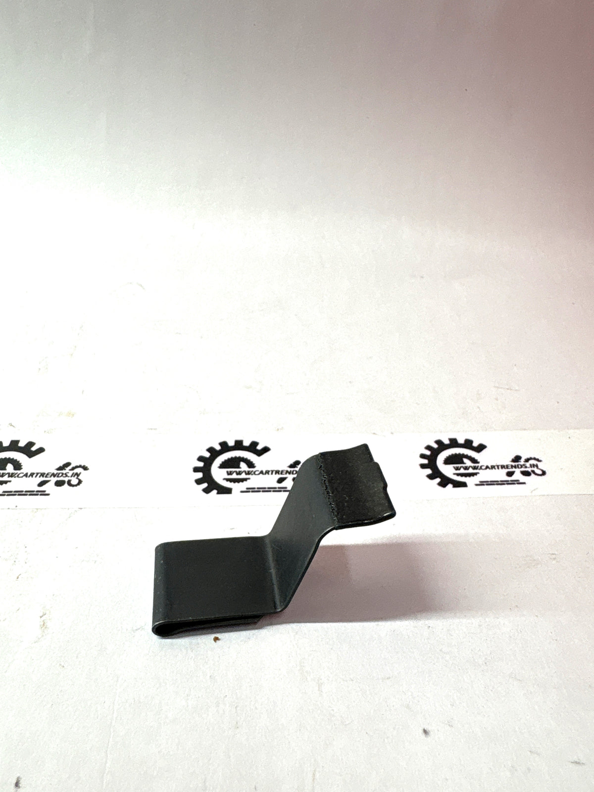Fuel Flap Spring 788361785R - Left view
