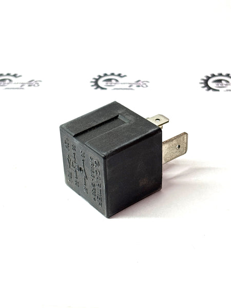 NISSAN Harness Relay | Renault | 70A | 8200333372 8200333372 - Left view
