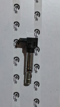 Load image into Gallery viewer, IGNITION COIL FOR SKODA FABIA, RAPID, VW AMEO, JETTA, POLO, VENTO  036905715H