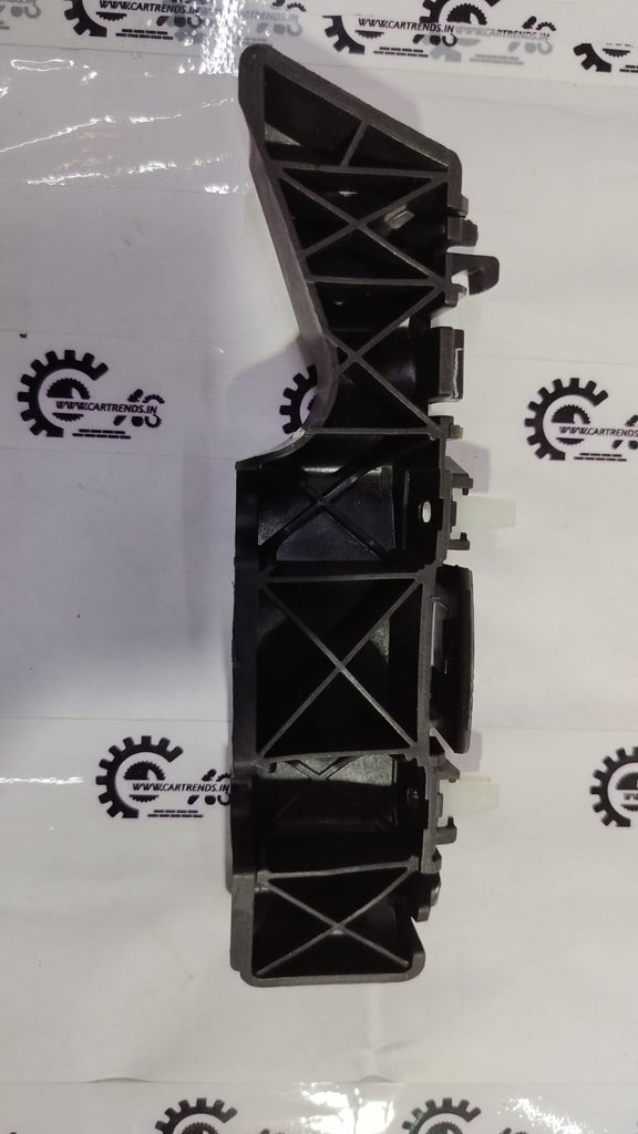BRACKET FRONT BUMPER MOUNT VERNA FLUIDIC UPPER SIDE  865131V500