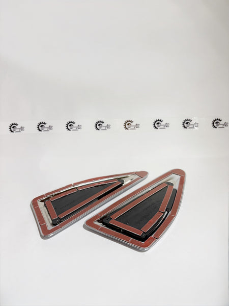 Honda kit fender garnish with black finish, shown from the back view, compatible with Honda vehicles.