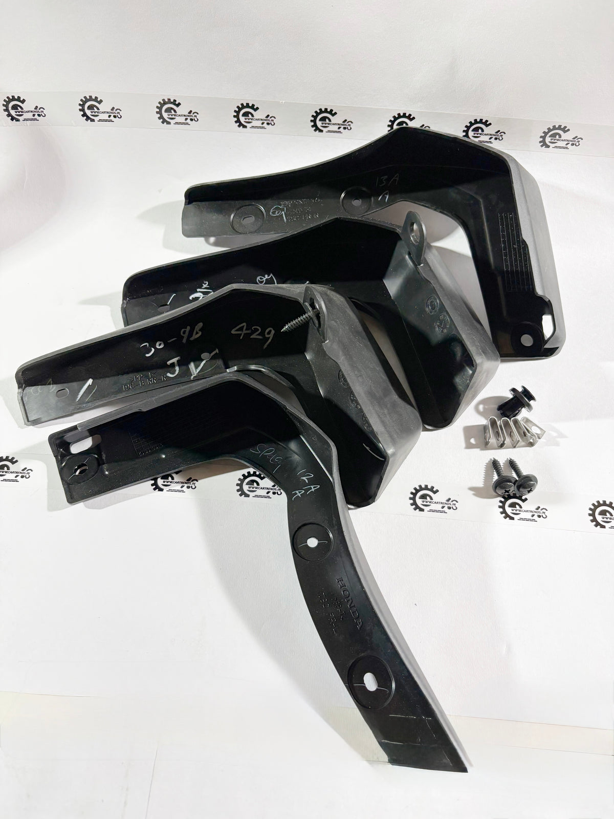 KIT MUD GUARD 08P00T9A7000 08P00T9A7000 - Back view