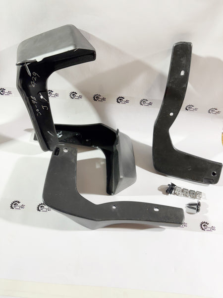 KIT MUD GUARD 08P00T9A7000 08P00T9A7000 - Front view