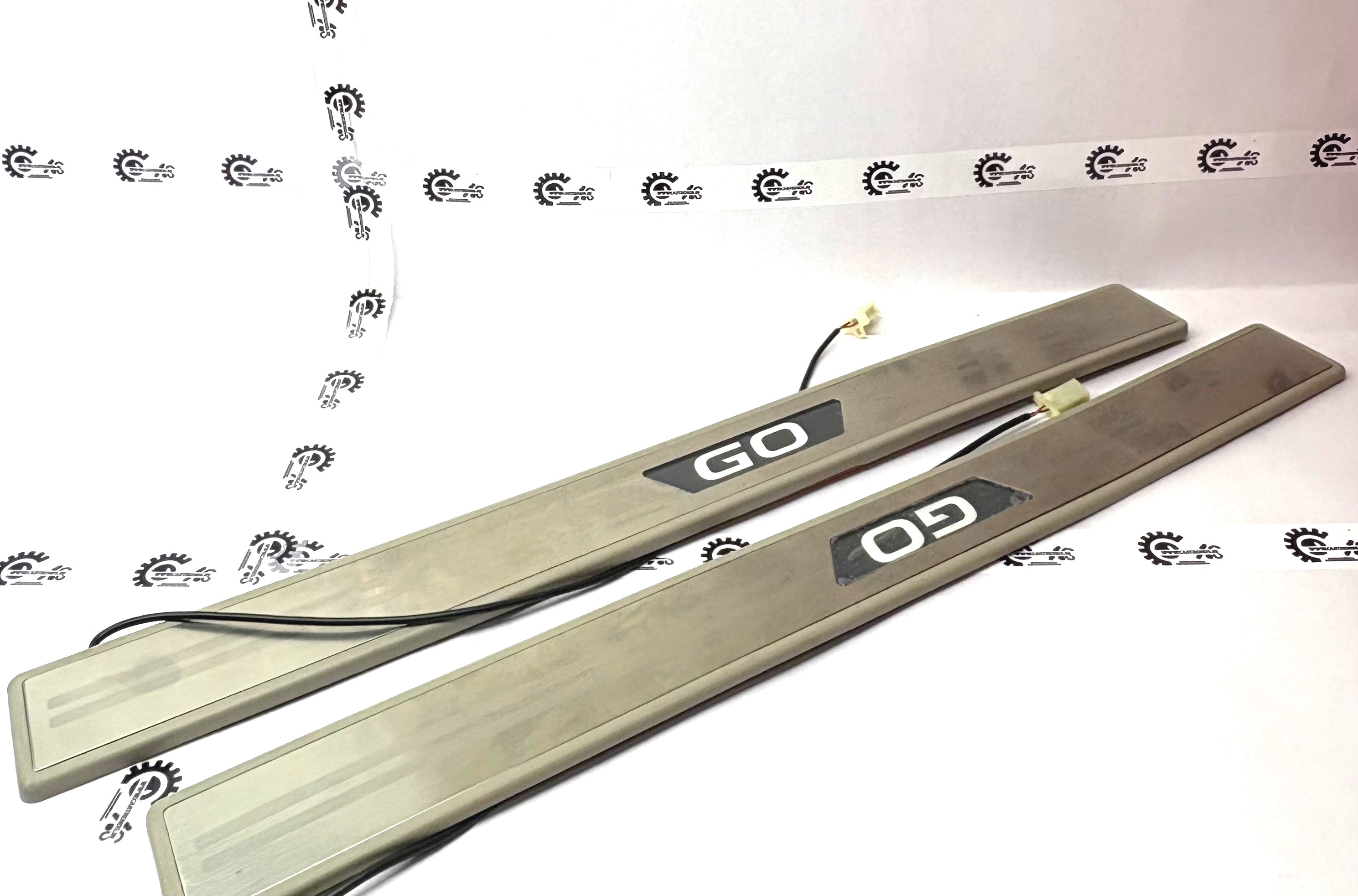 NISSAN LED Scuff Plate | Datsun Go | G69504LBL1 G69504LBL1 - Front view