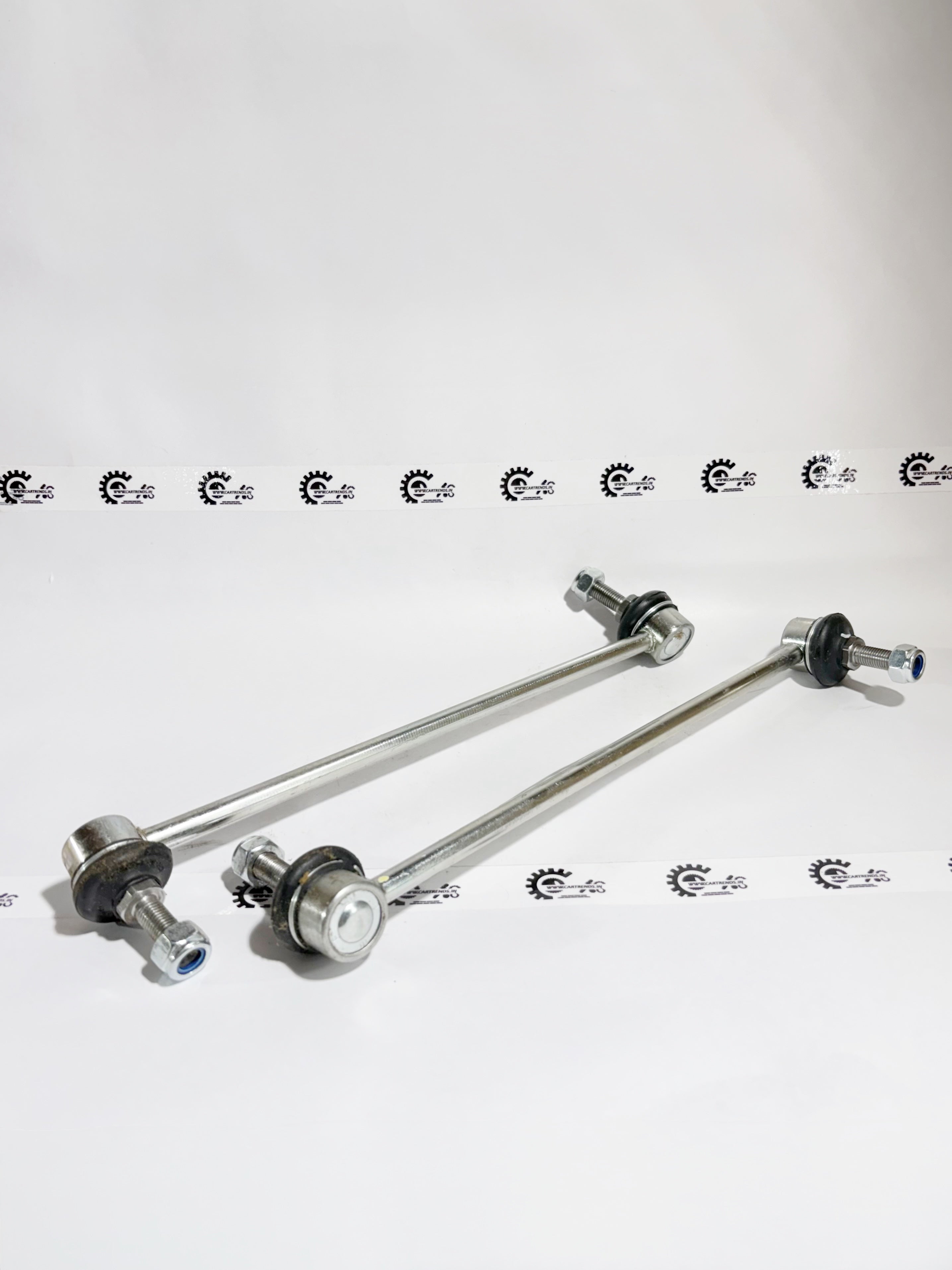 AUTOKOI Nissan Terrano and Renault Duster front stabilizer link set, automotive suspension component with metal link rod.