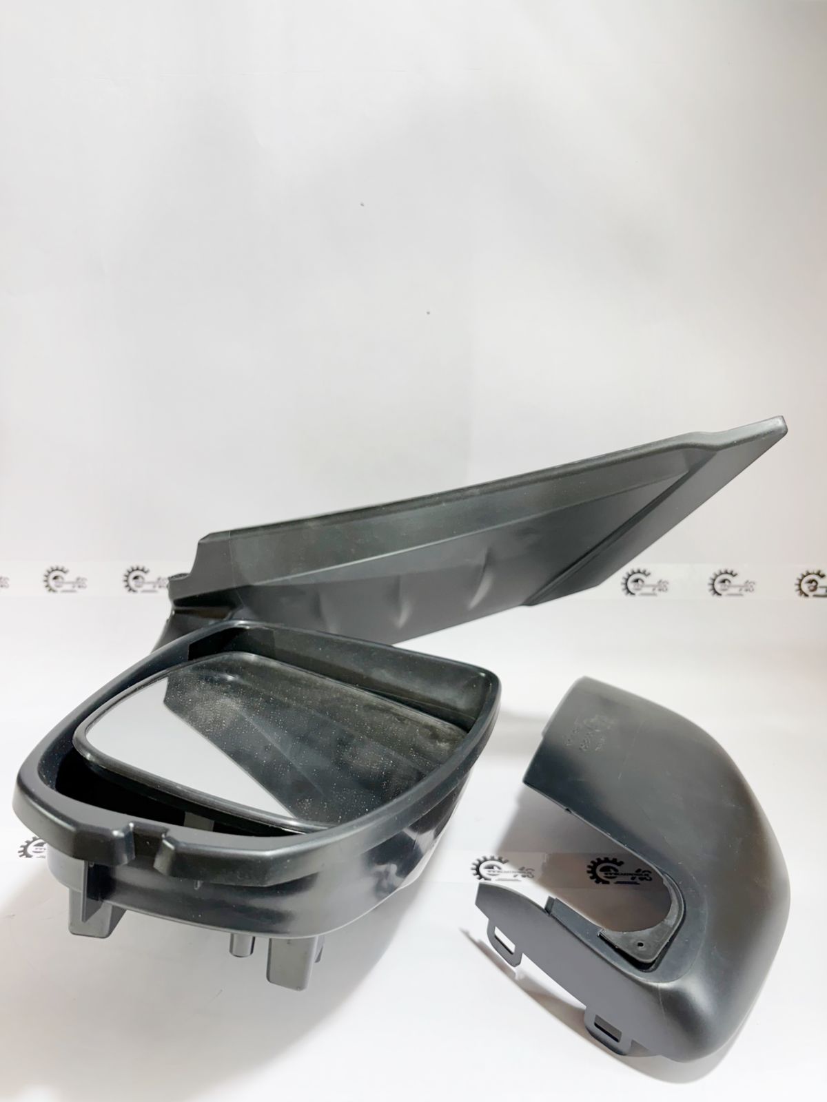 HONDA MIRROR ASSY R DOOR AMAZE & BR V & BRIO 76208TG2K31 76208TG2K31 - Front view