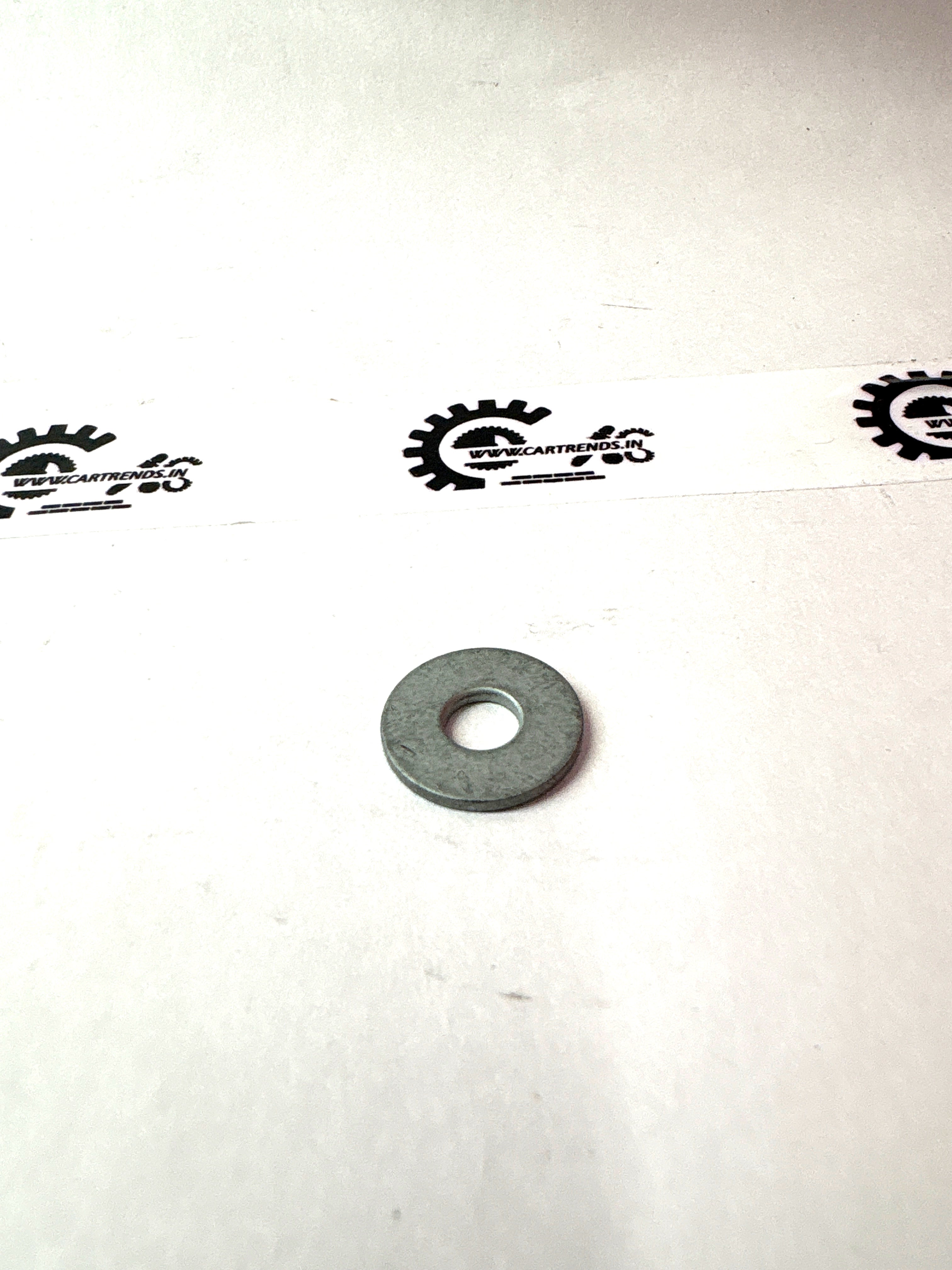 Plain Washer 089155365A - Back view