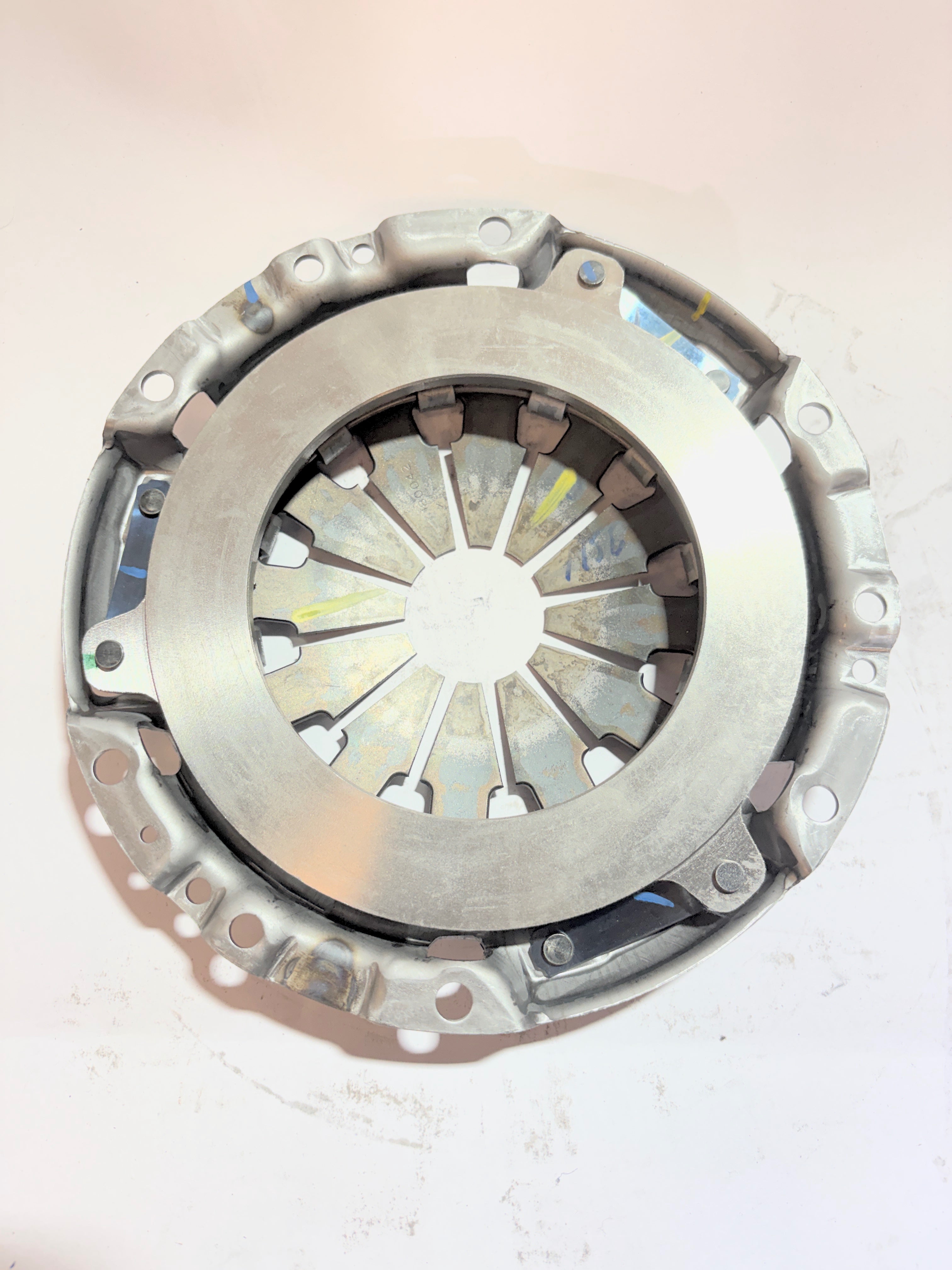 MARUTI SUZUKI 22100m53m00-pressure-plate-alto-800 22100M53M00 - Left view