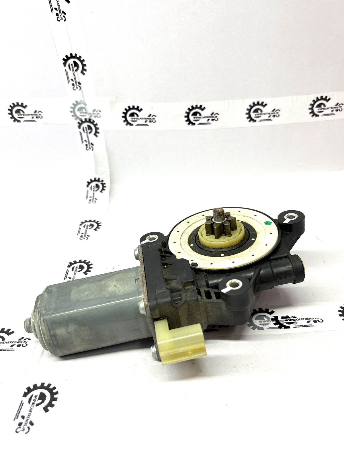 NISSAN Regulator Motor Assembly | Nissan Micra | 827301HB0A 827301HB0A - Left view