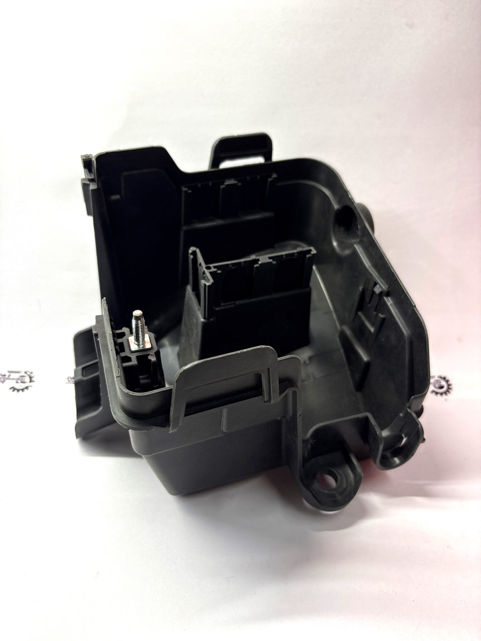 NISSAN 243801072r-relay-under-base-duster-type-1 243801072R - Back view