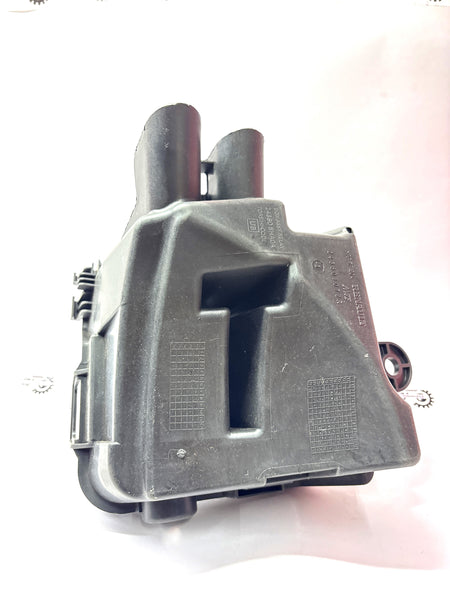 NISSAN 243801072r-relay-under-base-duster-type-1 243801072R - Front view