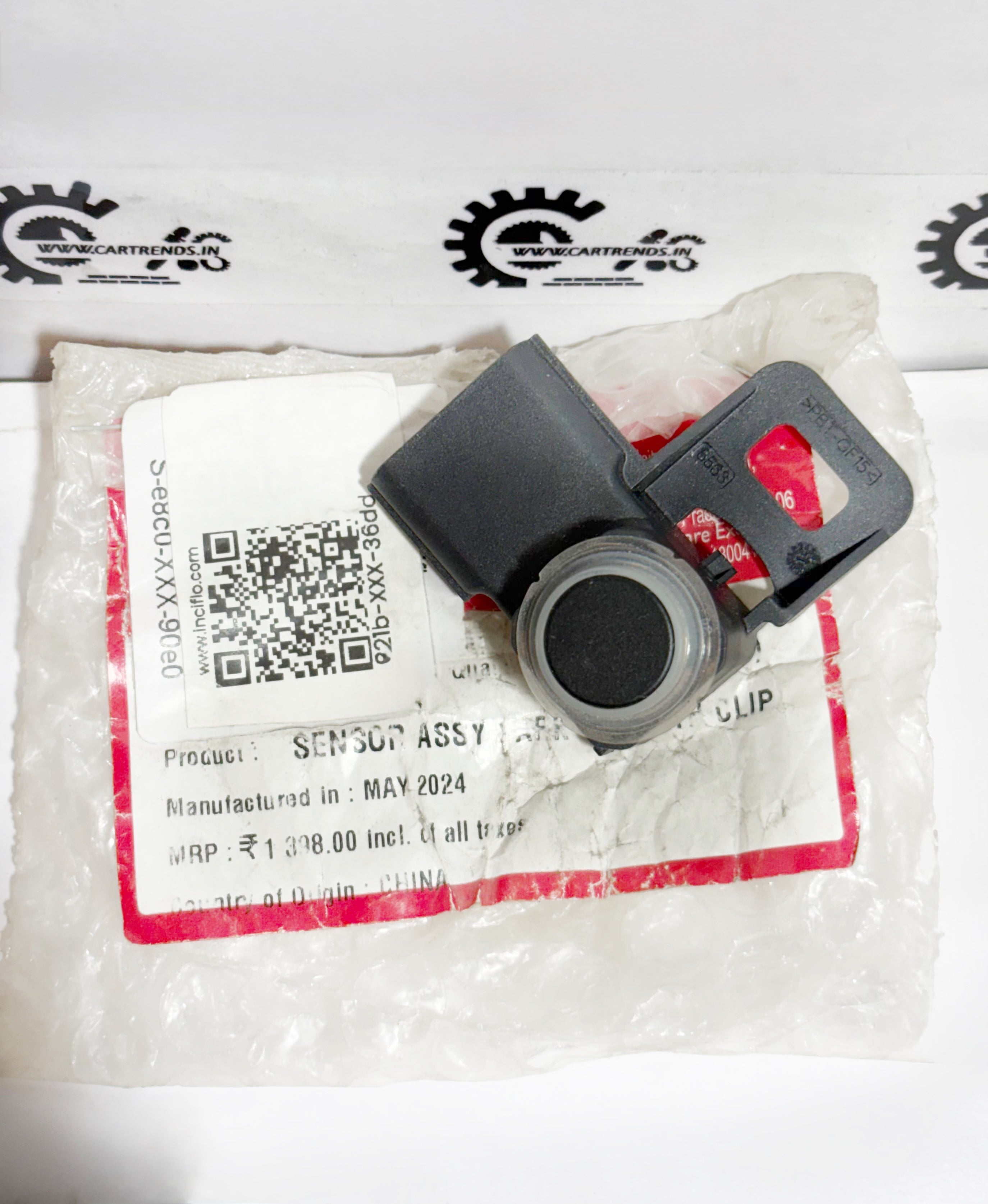 Honda parking sensor assembly with clip, shown from the left side, designed for accurate parking assistance.