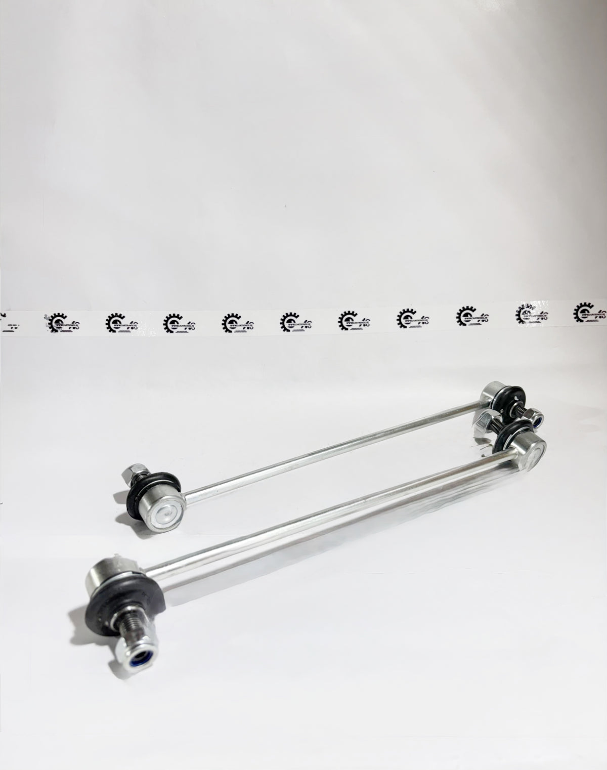 AUTOKOI front stabilizer link set for Maruti Swift Dzire, durable suspension component for improved vehicle stability.