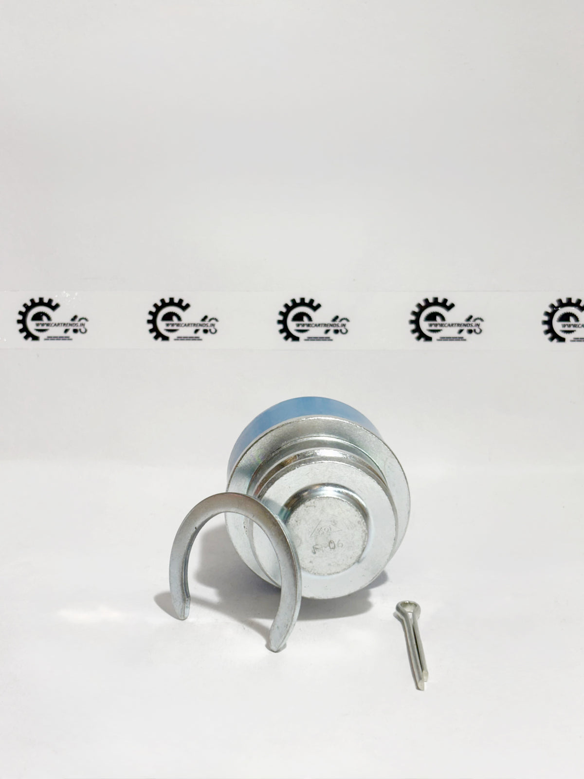 AUTOKOI lower ball joint assembly for Toyota Innova, Crysta, Fortuner T1 T2 with nut, suitable for suspension repair.