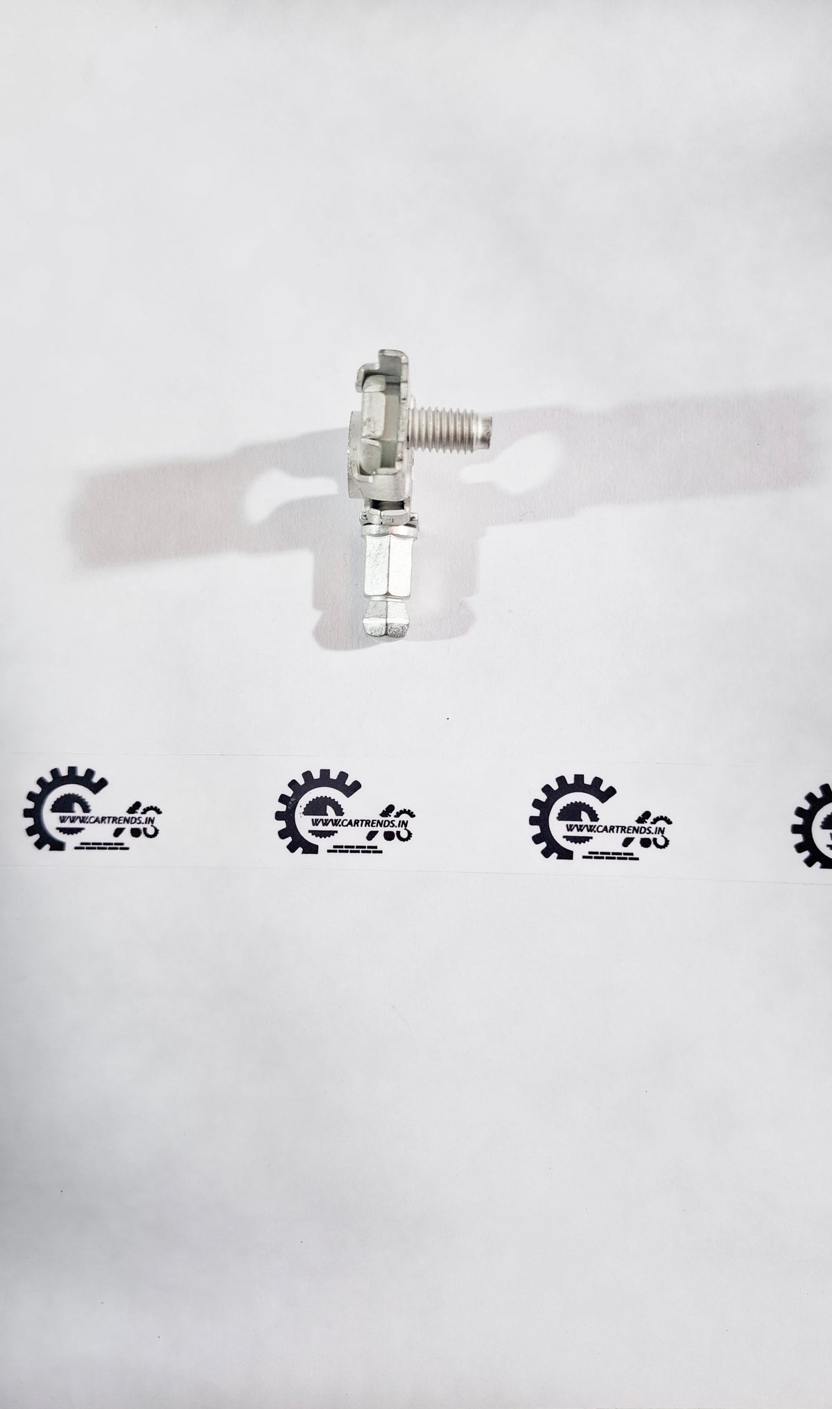 Honda terminal battery connector PLU 32416T9A003, right side view showing metal contacts and plastic housing.