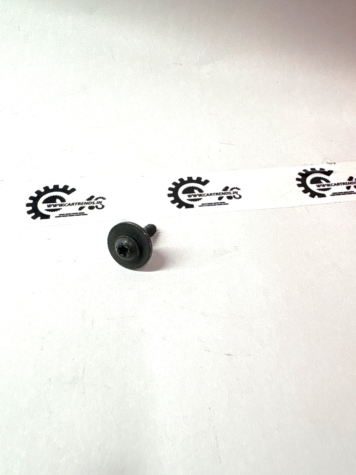 Tapping Screw 7703016592 - Left view