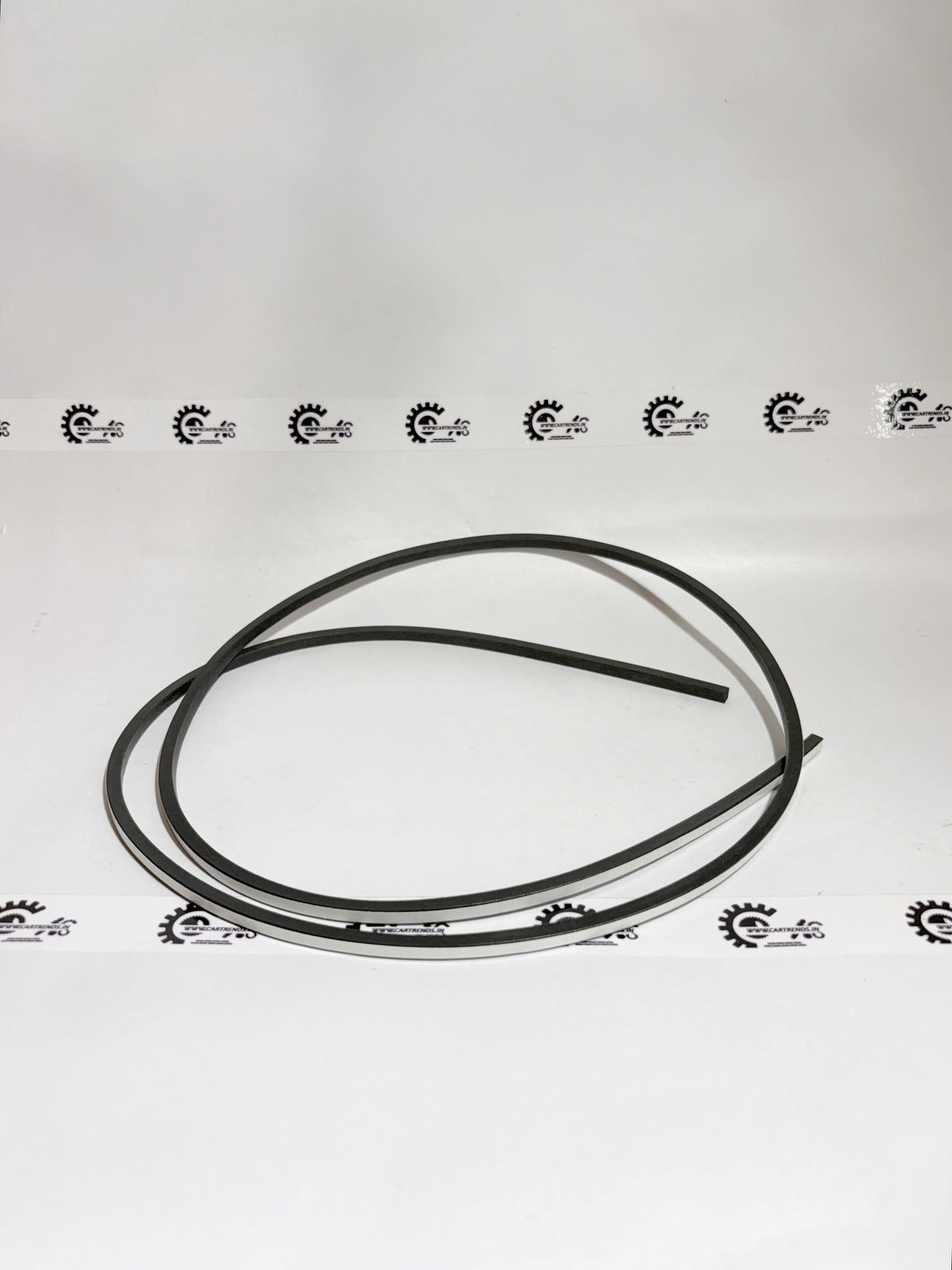 Honda AMAZE windshield part 73226SZW000, left side view showing clear glass and mounting edges.
